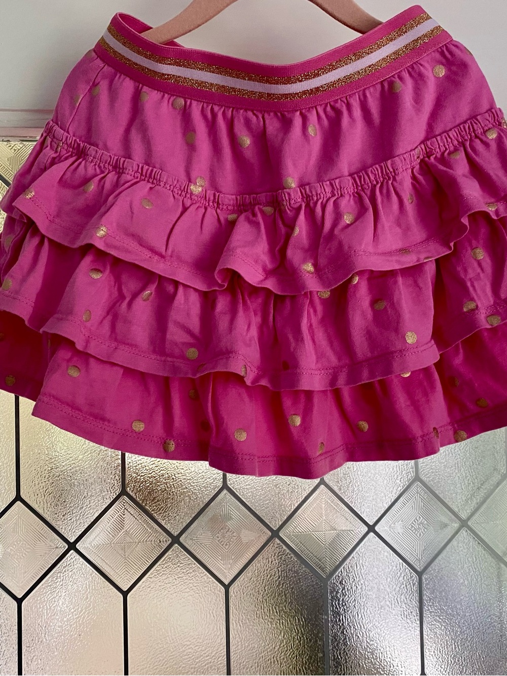 Mini Boden Hot Pink Tiered Ruffle Skort with Gold Dots 6-7 Y